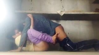 Kunwari desi girl and boyfriend fuck in new house