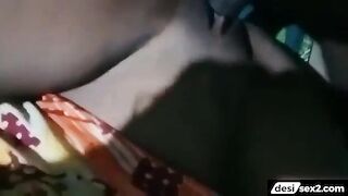 Gaanw ki aunty ki chut me bhatije ne kala lund diya