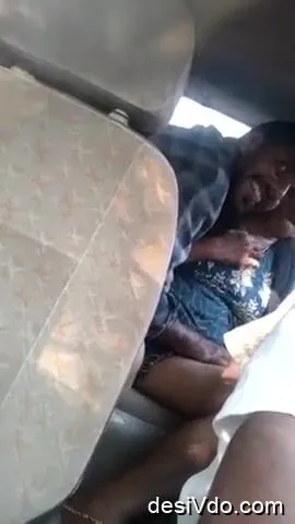 Mallu wife sharing in rented car