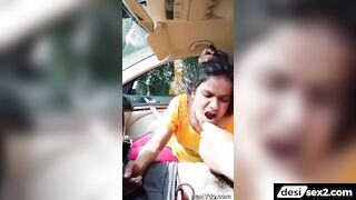 Marathi kamwali girl sucks boss in car