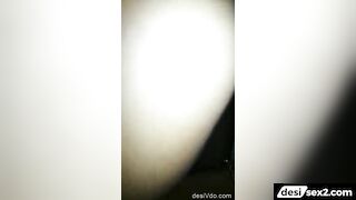 Hot mature aunty ne uncut lund chus ke diya