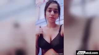 Busty boobs pakistani girl opens and shows tits