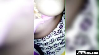 Tamil aunty boobs pressing with lover