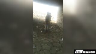 Bihari couple caught fucking under the bridge