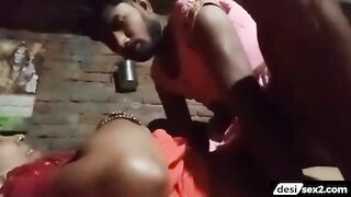 Bhojpuri bihari lady fucking with husband's friend