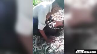 Desi college girl fucking in jungle after bunking the classes