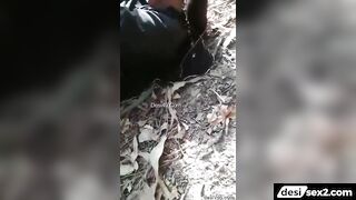 Desi college girl fucking in jungle after bunking the classes