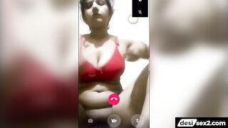 Tanker boobs village aunty fingering in video call