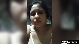 Mature milf aunty showing pink pussy in video call