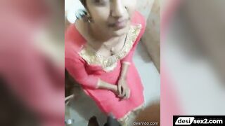 Ratlam hot girl sucking cock of her mature bf