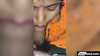 Sexy aunty in ghunghat sucks big cock