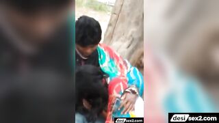Jawan girl ne sadak par boyfriend ka lund chusa