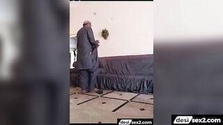 Pakistani uncle ne badi gaand wali aunty ki bajai!