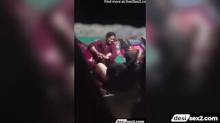 Fruit wale uncle aur housewife aunty ka chudai scandal