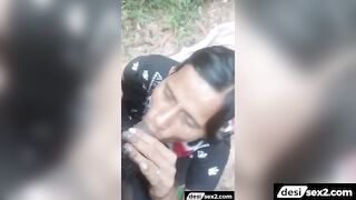 Maidan ke pichhe Indian randi ka blowjob aur chudai ka kaand